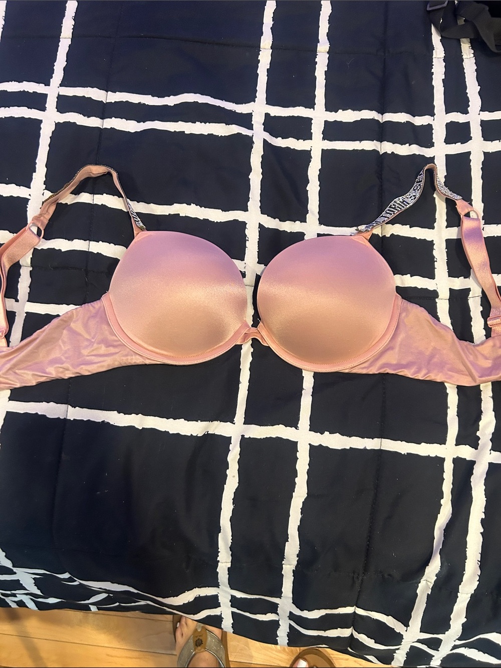 Victorias Secret Very Sexy Rhinestone Bra